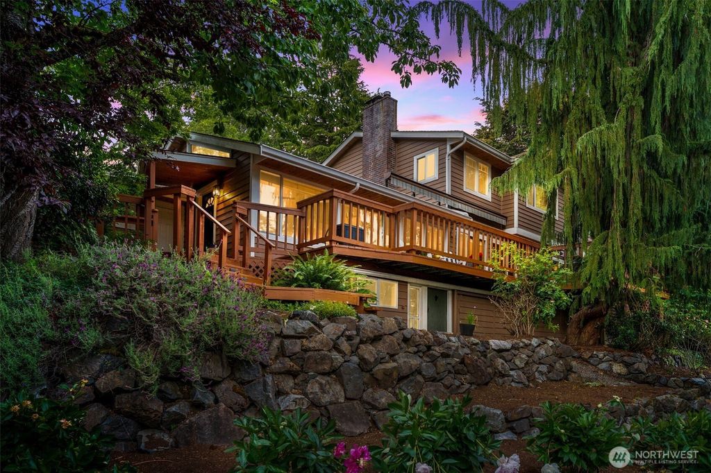 6183 NE 187th Place, Kenmore, WA 98028