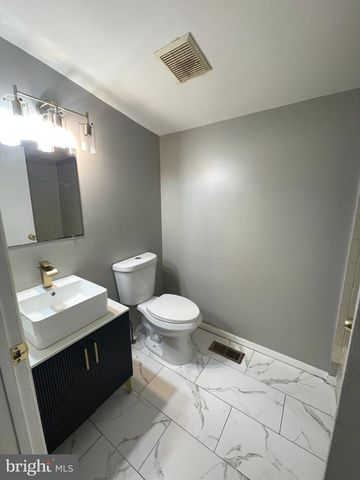 29 CARROLL ST, Trenton, NJ 08609