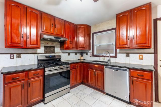 22 Foley Avenue, Edison, NJ 08820