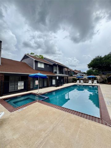 1840 Burton DR 198, Austin, TX 78741