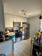 1840 Burton DR 198, Austin, TX 78741