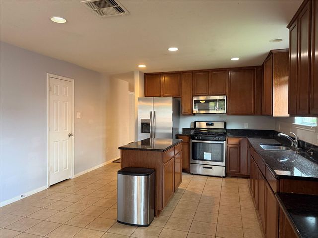 8023 Clover Leaf Drive, Richmond, TX 77469