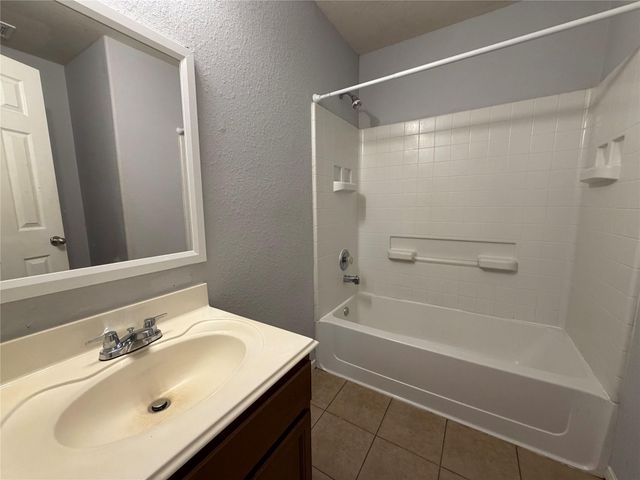 8023 Clover Leaf Drive, Richmond, TX 77469