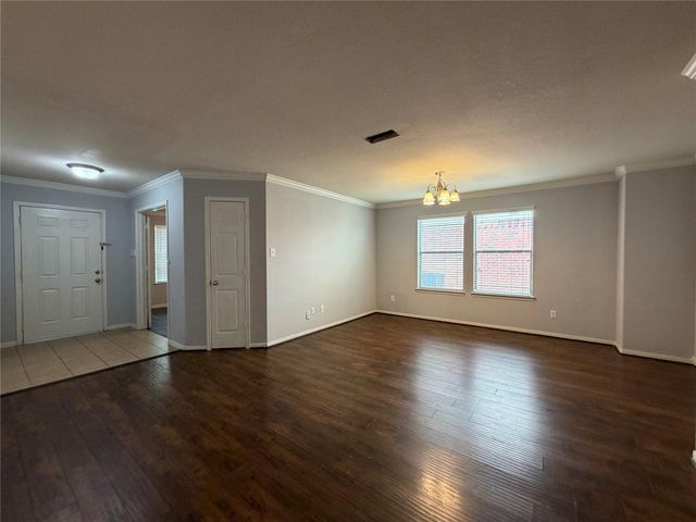 8023 Clover Leaf Drive, Richmond, TX 77469