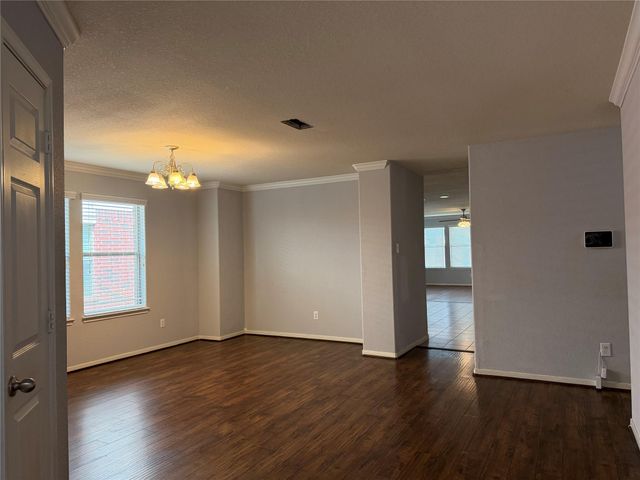 8023 Clover Leaf Drive, Richmond, TX 77469