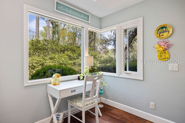 4 Quincy Ln, Hilton Head Island, SC 29928