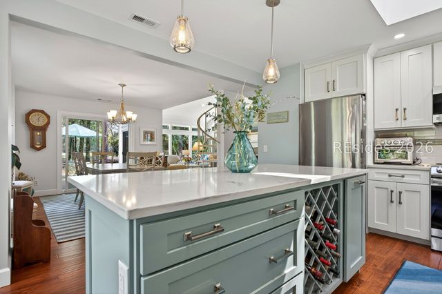 4 Quincy Ln, Hilton Head Island, SC 29928