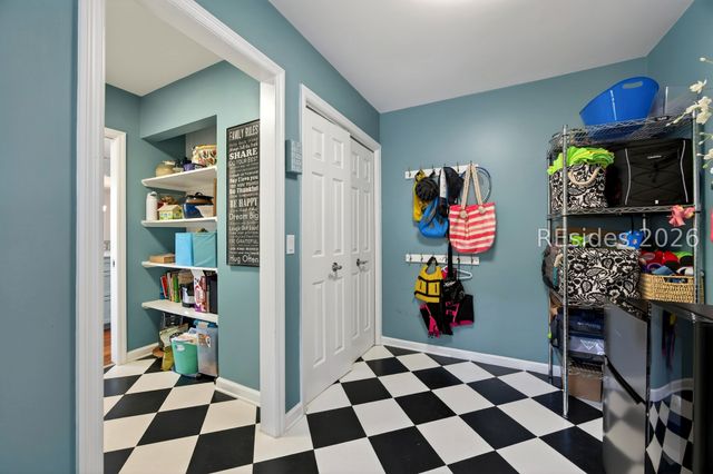 4 Quincy Ln, Hilton Head Island, SC 29928