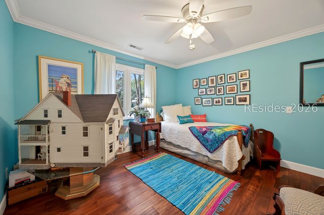 4 Quincy Ln, Hilton Head Island, SC 29928