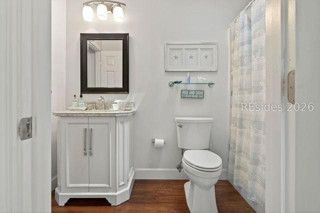 4 Quincy Ln, Hilton Head Island, SC 29928