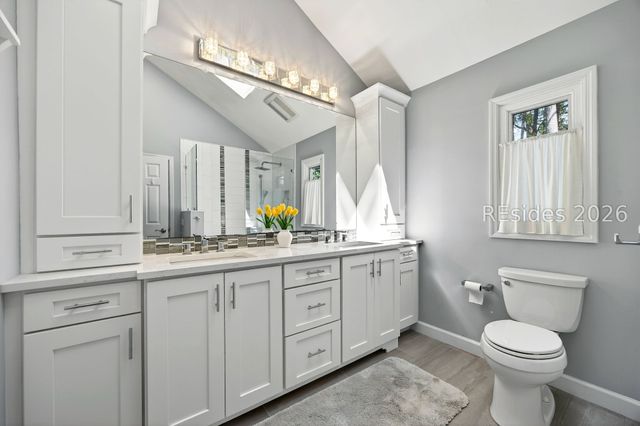 4 Quincy Ln, Hilton Head Island, SC 29928