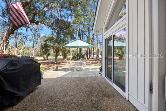 4 Quincy Ln, Hilton Head Island, SC 29928