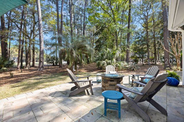 4 Quincy Ln, Hilton Head Island, SC 29928