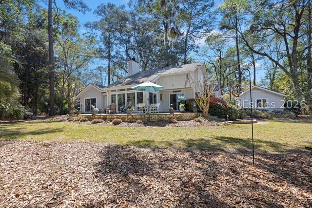 4 Quincy Ln, Hilton Head Island, SC 29928