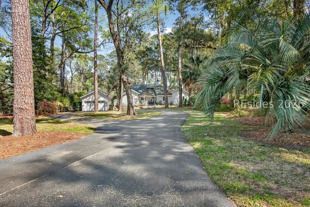 4 Quincy Ln, Hilton Head Island, SC 29928