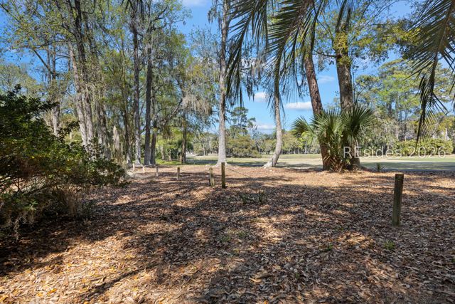 4 Quincy Ln, Hilton Head Island, SC 29928