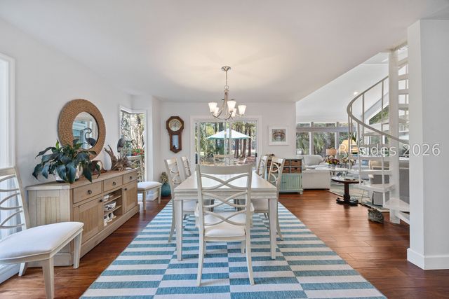 4 Quincy Ln, Hilton Head Island, SC 29928