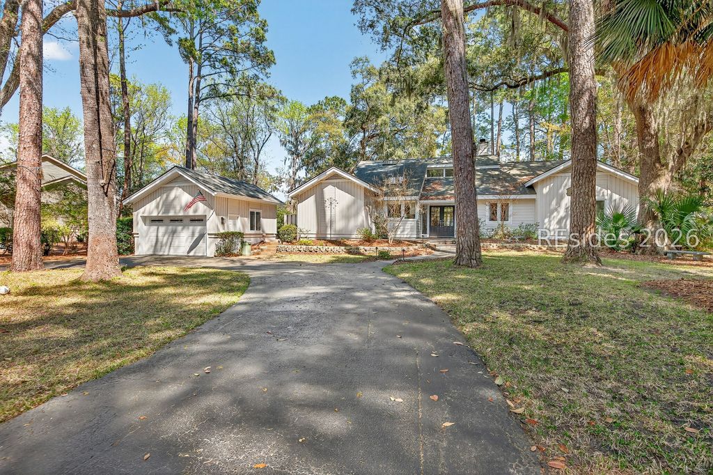 4 Quincy Ln, Hilton Head Island, SC 29928