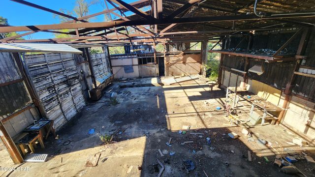 2597 Kynesville Road, Cottondale, FL 32431