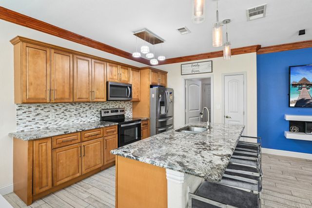 6929 Tessla Drive, Dallas, TX 75241