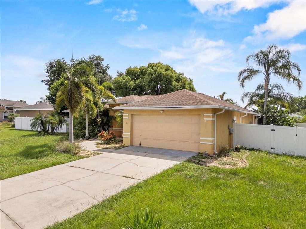 307 STERLING DRIVE, Winter Haven, FL 33884