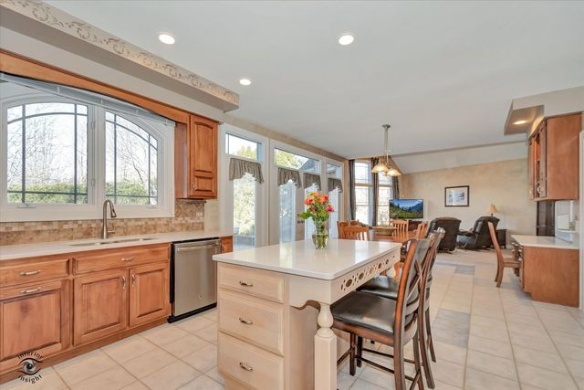 10427 Penny Court, Frankfort, IL 60423