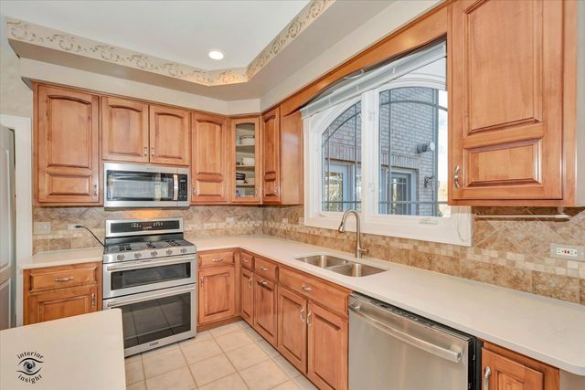 10427 Penny Court, Frankfort, IL 60423