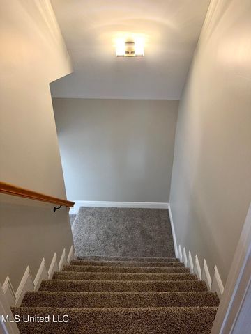 1024 Walnut Street, Ocean Springs, MS 39564