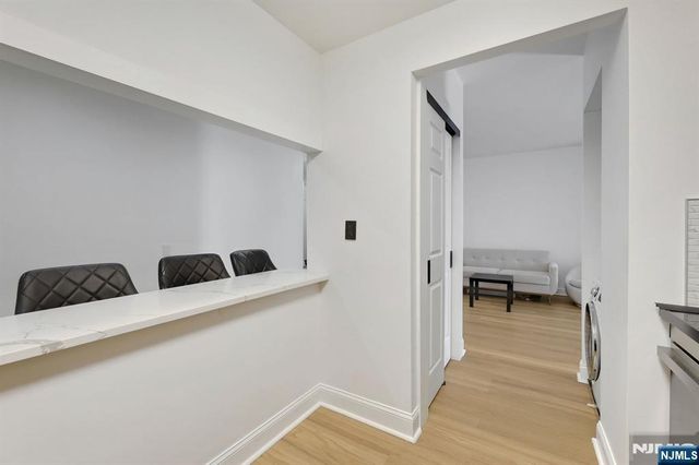 111 Mulberry 3T, Newark, NJ 07102