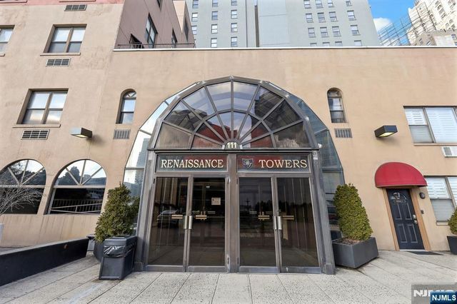 111 Mulberry 3T, Newark, NJ 07102