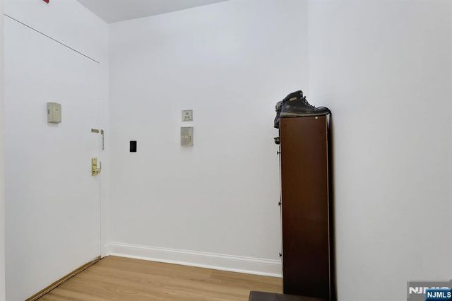 111 Mulberry 3T, Newark, NJ 07102