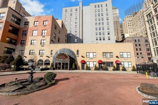 111 Mulberry 3T, Newark, NJ 07102