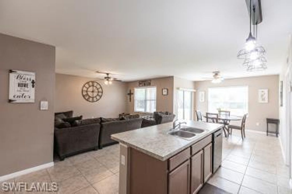 7380 Mikasa DR, PUNTA GORDA, FL 33950 — photo 3
