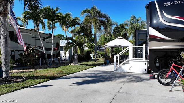 5780 Pathwood CT, Fort Myers, FL 33905