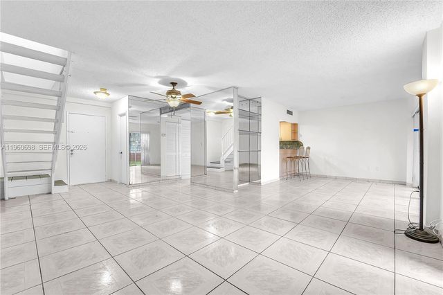 8775 Park Blvd 112, Miami, FL 33172