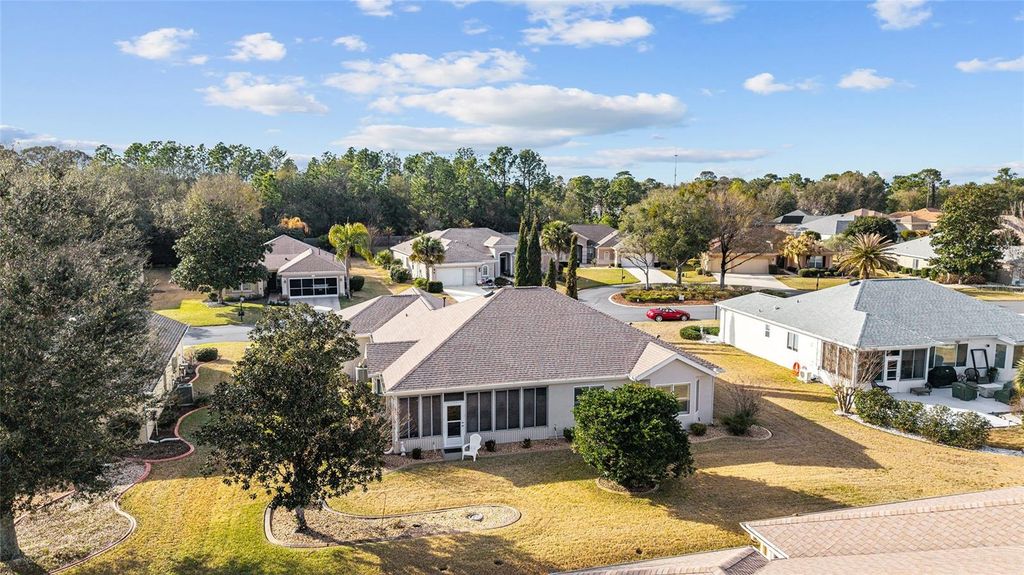 Image 44 of property listing at 12507 SE 90TH TERRACE, Summerfield, FL 34491