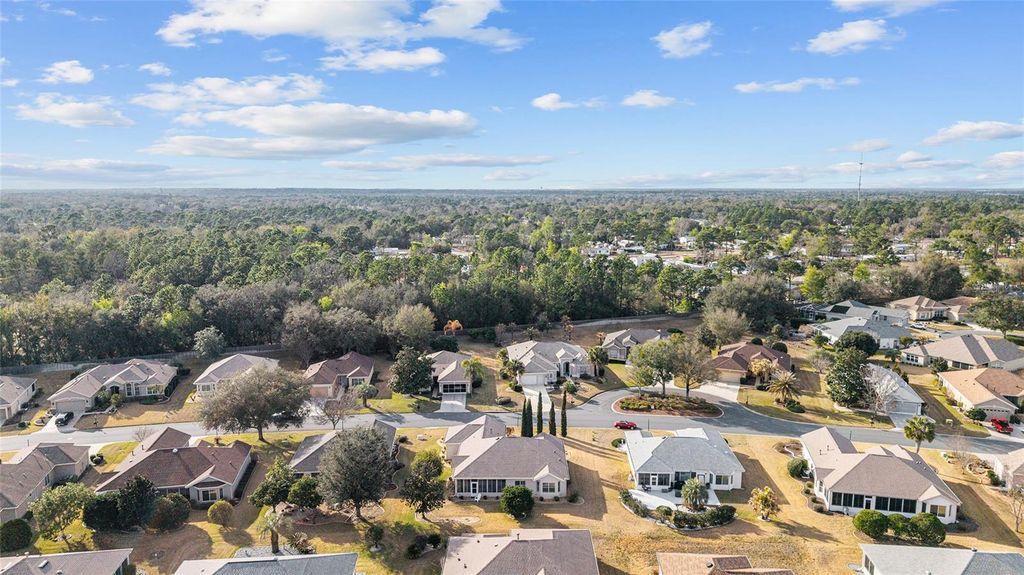 Image 52 of property listing at 12507 SE 90TH TERRACE, Summerfield, FL 34491