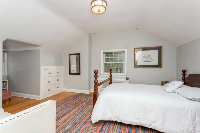 9 Holland Place, Hartsdale, NY 10530