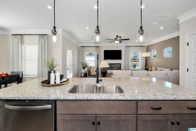 7230 UPLAND LOOP, Leeds, AL 35094