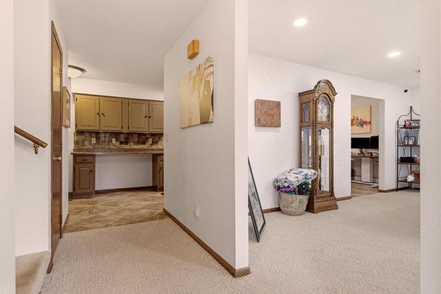 205 3rd AVENUE E, Holmen, WI 54636