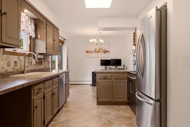 205 3rd AVENUE E, Holmen, WI 54636