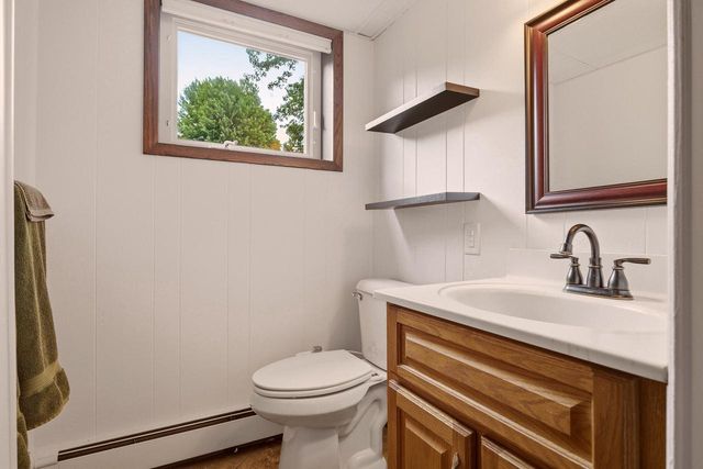 205 3rd AVENUE E, Holmen, WI 54636