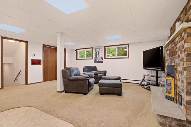 205 3rd AVENUE E, Holmen, WI 54636