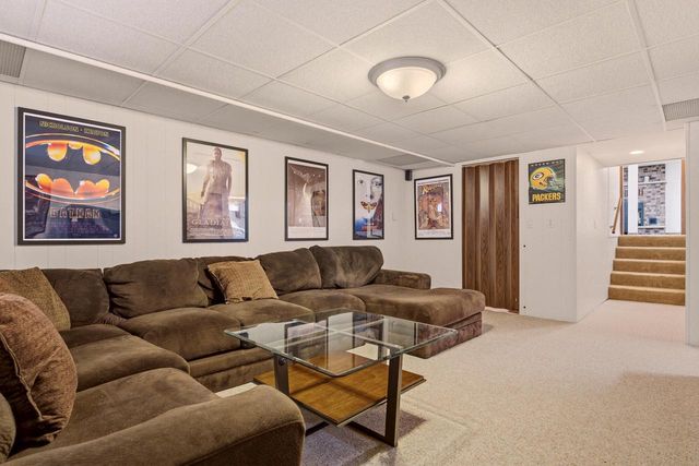 205 3rd AVENUE E, Holmen, WI 54636