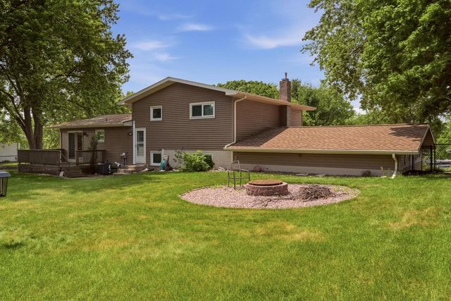 205 3rd AVENUE E, Holmen, WI 54636