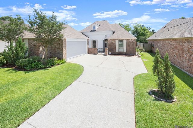 16208 Woodland Trail Ave, Saint George, LA 70817