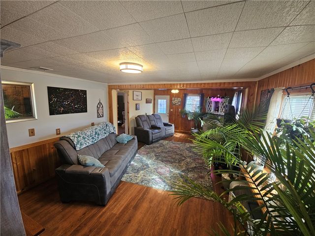 1614 Pennsylvania Avenue, Southport, NY 14871