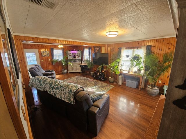 1614 Pennsylvania Avenue, Southport, NY 14871