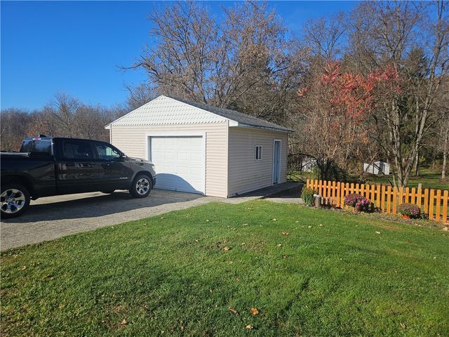 1614 Pennsylvania Avenue, Southport, NY 14871