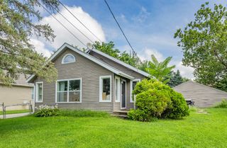 2709 E 37th Court, Des Moines, IA 50317